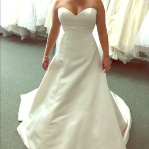 Justin Alexander wedding gown